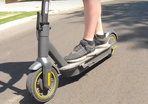 2025【AOVO®Max】Electric Scooter | Super Range 60km, 33km/h max speed , 500W Rate Power, 750Max Power, 36V, 15.6Ah, Ships from Germany or USA photo review