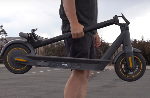 2025【AOVO®Max】Electric Scooter | Super Range 60km, 33km/h max speed , 500W Rate Power, 750Max Power, 36V, 15.6Ah, Ships from Germany or USA photo review