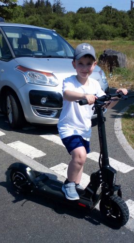【20Ah Bogist C1 Pro】Upgraded 70km electric scooter with seat | 600W, 13Ah 40km / 20Ah 70km, Give away lock and bag, smartphone holder [Ship from EU] photo review