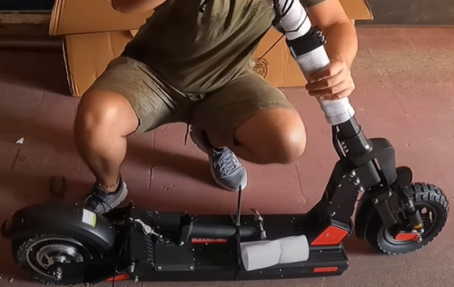 【20Ah Bogist C1 Pro】Upgraded 70km electric scooter with seat | 600W, 13Ah 40km / 20Ah 70km, Give away lock and bag, smartphone holder [Ship from EU] photo review