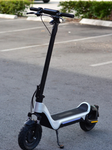 AOVO®X5 - Silver electric scooter | 800W rate power, 1200W max power, 48V13/15/18Ah, 45~60km Range, 45km/h max speed, with APP, Factory Model: X5 | Only ship to EU, not ship to UK photo review