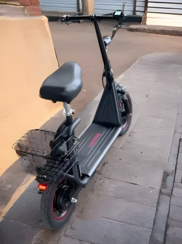 【BOGIST M5 Elite- Honey Whale】 (Zimablue version), Portable mini eMotorcycle, 500W, 48V, 45Km, 13.6Ah removable battery,14-inch Tire, EU or US shipping photo review