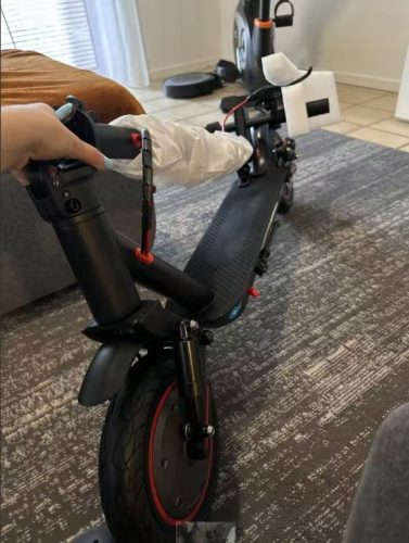 2025 New Arrival! AOVO T1 Pro  350W 36V 10.4Ah Ultra-light electric scooter with super shock-absorption system, Tubeless tires | Ship from Germany photo review